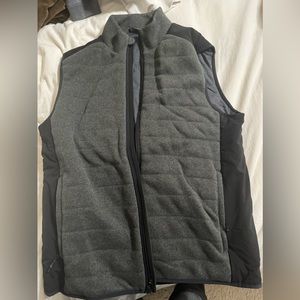 Vineyard vines gray vest new without tags size medium